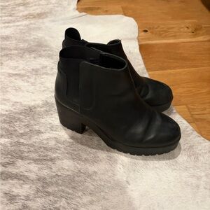 Zara Black Leather Ankle Booties